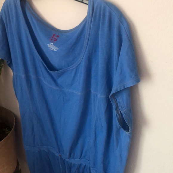 Livi Active by Lane Bryant royal blue 18/20 top - Picture 16 of 16